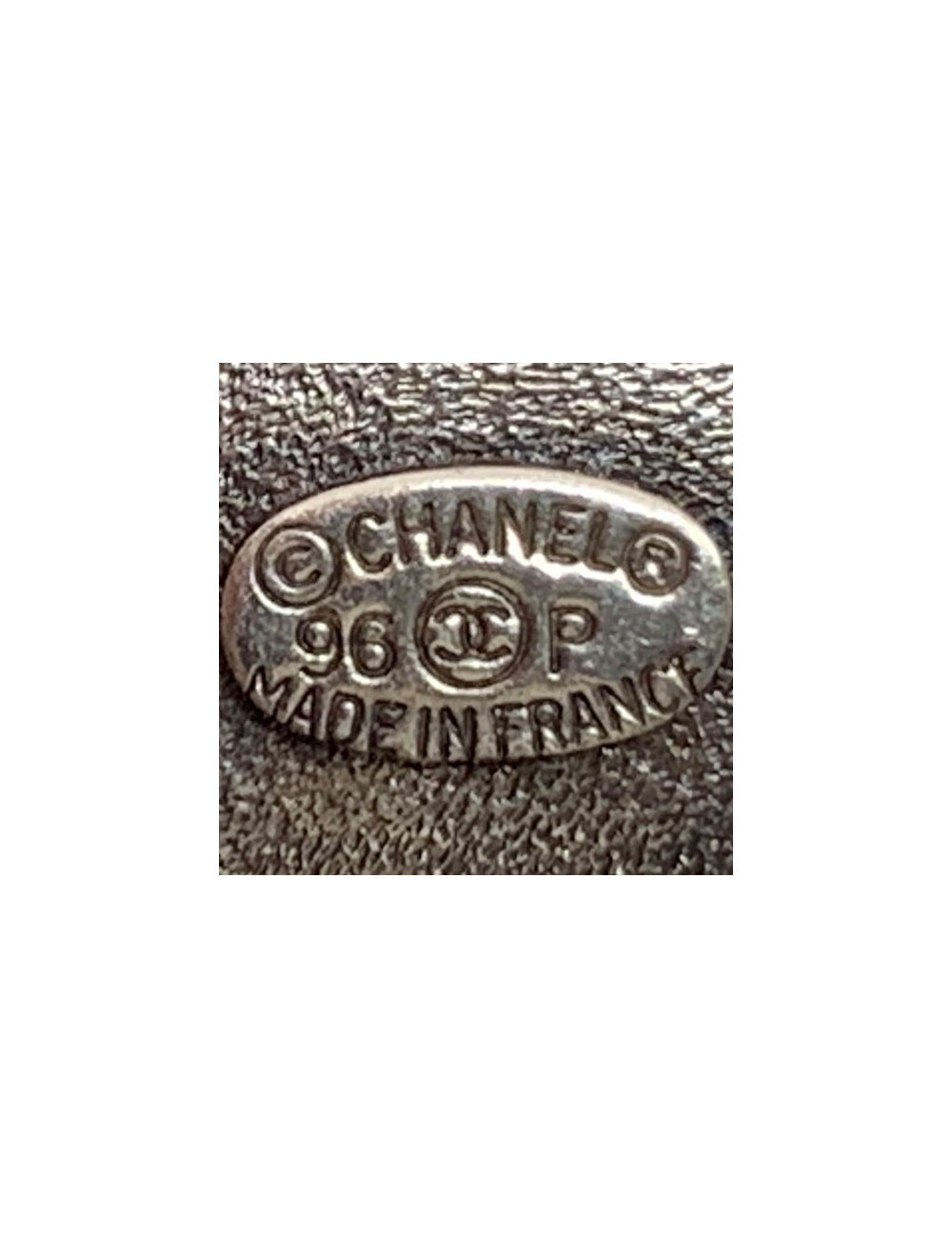 Boucles d'oreille clIps CHANEL Vintage bicololres