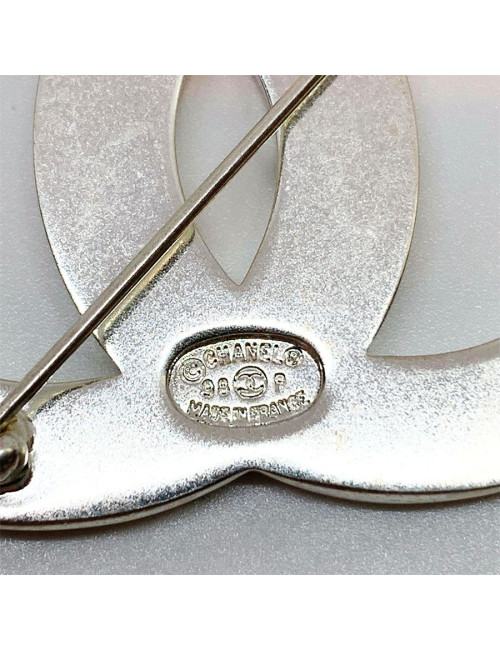 Broche CHANEL CC argenté