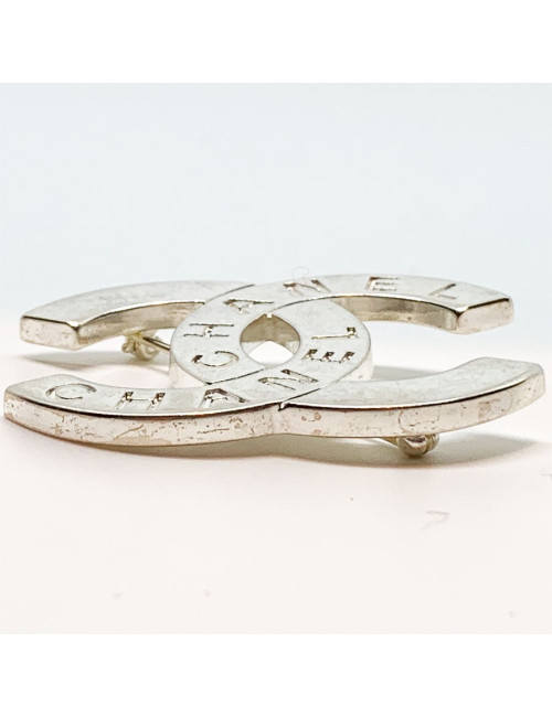 Broche CHANEL CC argenté