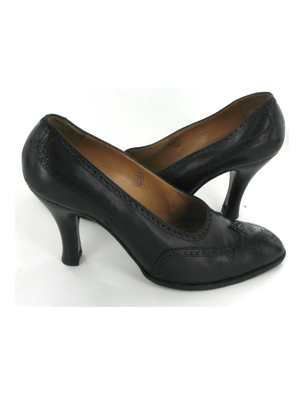 Escarpins HERMES en cuir perforé noir T 40