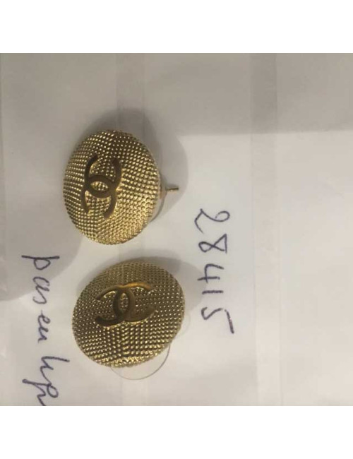 Boucles d'oreille CHANEL striées CC doré