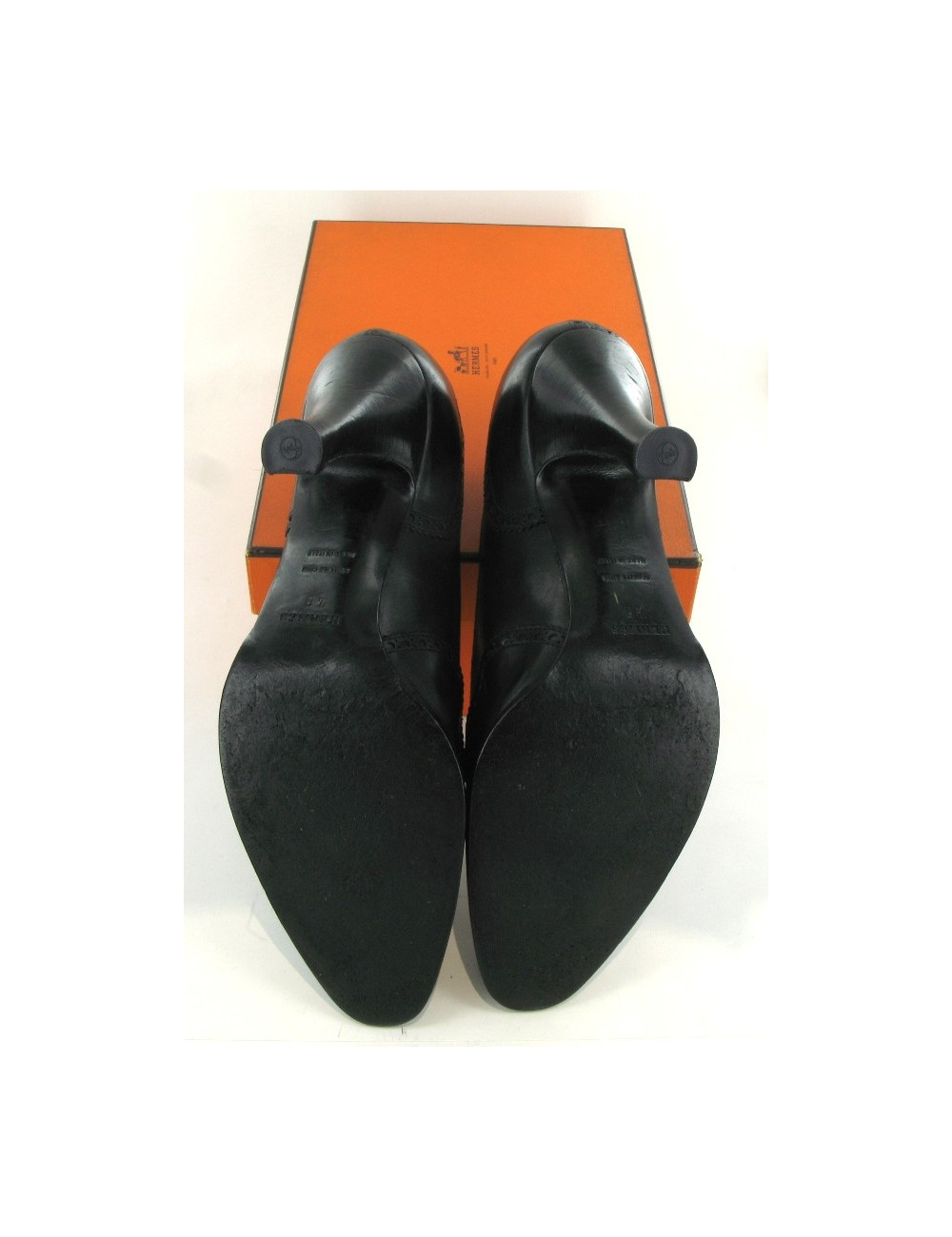 Escarpins HERMES en cuir perforé noir T 40