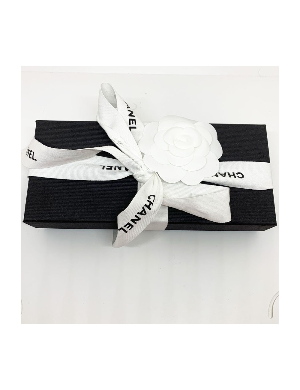 CHANEL flowers and camellias belt