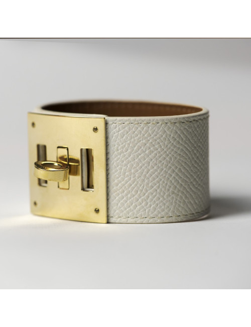 Bracelet HERMES Kelly Dog beige en cuir epsom