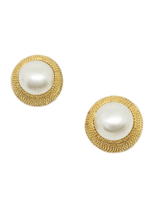 Clips CHANEL nacrés vintage