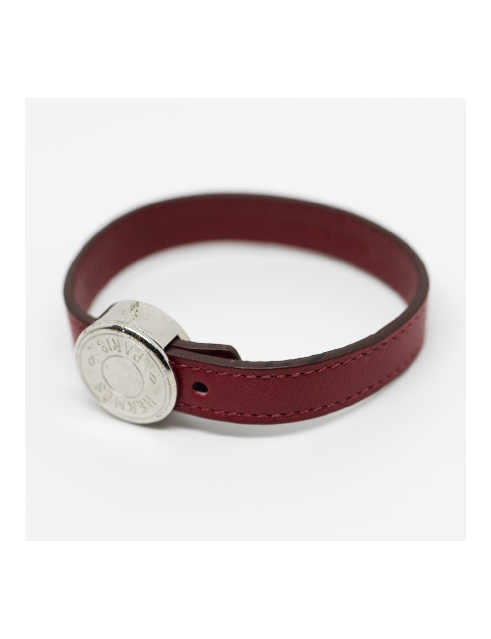 Bracelet HERMES clou de selle cuir cerise