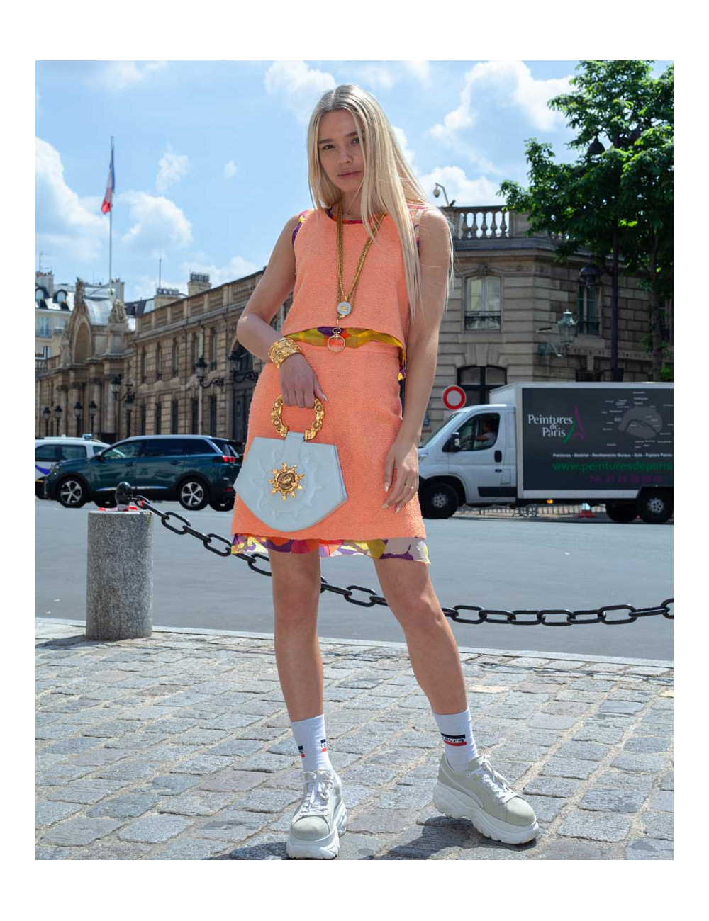 All CHANEL T 34 en top and skirt coral