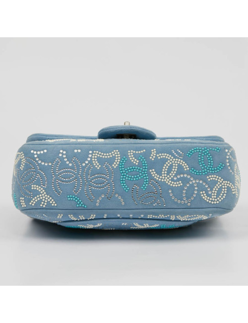 Petit sac classique CHANEL bleu perles 