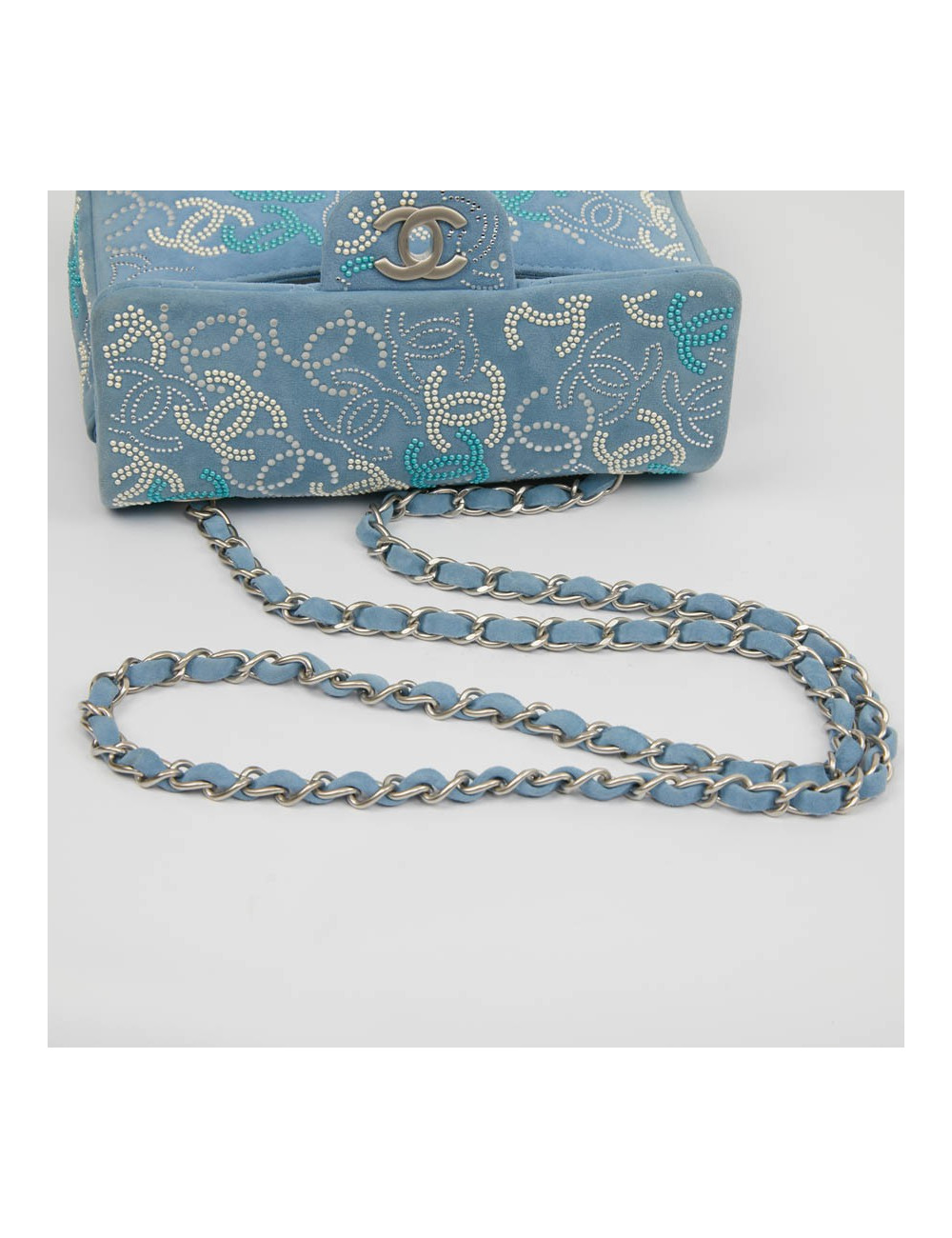 Petit sac classique CHANEL bleu perles 