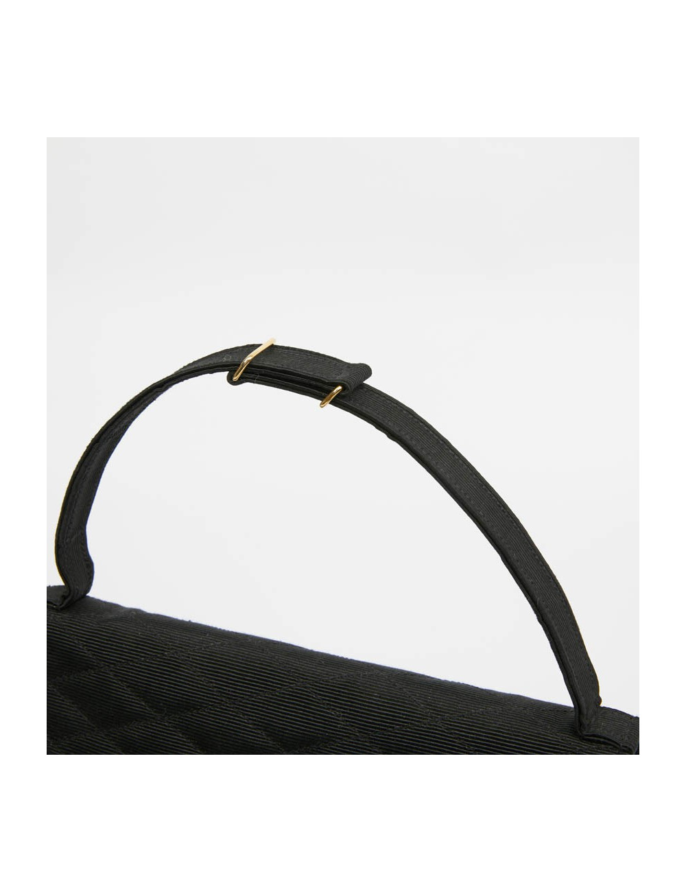 Sac pochette CHANEL en tissu noir matelassé