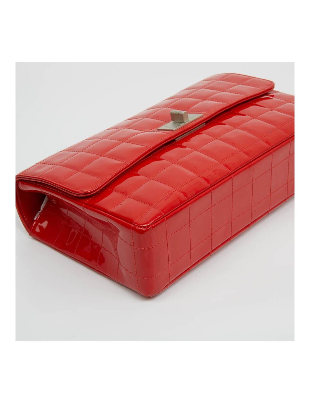 Sac 2.55 CHANEL cuir verni rouge Vintage