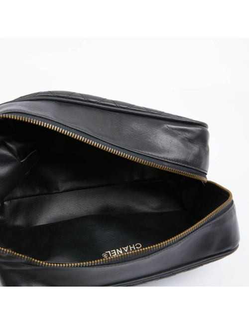 Trousse de toilette CHANEL cuir d'agneau matelassée noire