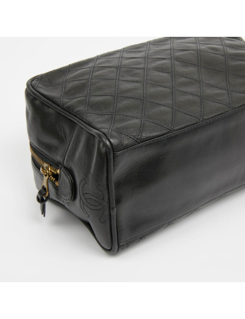 Trousse de toilette CHANEL cuir d'agneau matelassée noire