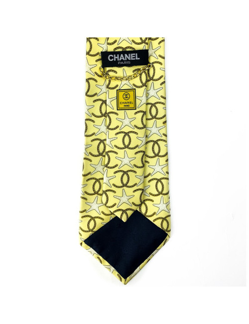 Cravate CHANEL jaune etoile des mer et CC