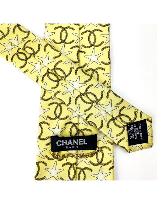 Cravate CHANEL jaune etoile des mer et CC