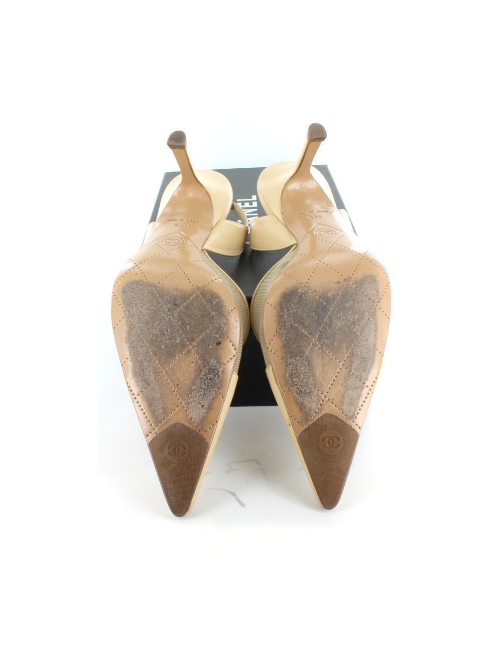 Escarpins CHANEL en cuir et résille beige T 37,5