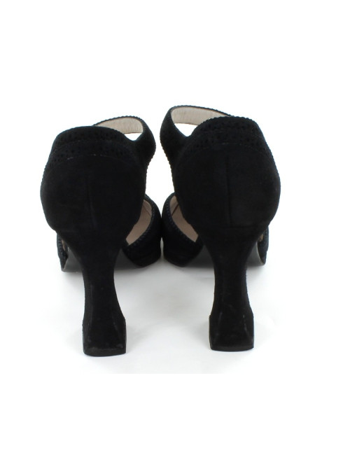 Escarpins CHANEL en veau velours noir T 36,5 