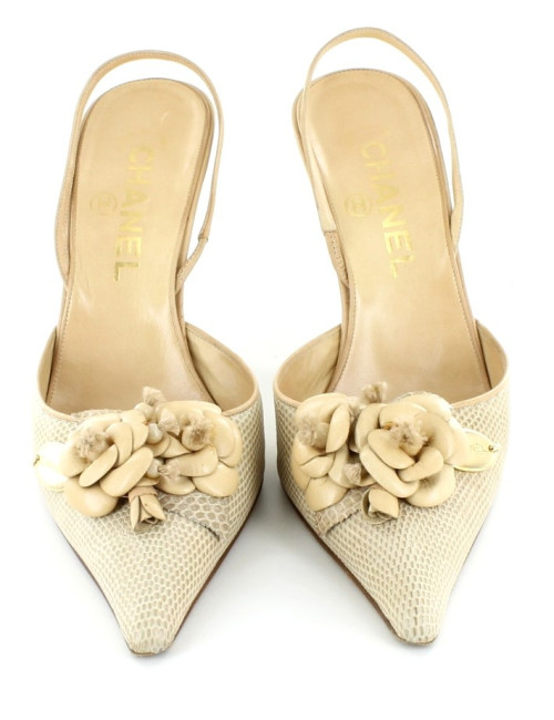 Escarpins CHANEL en cuir beige T 36,5 