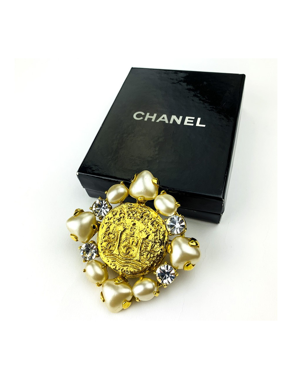 Broche CHANEL perles et brllants Swarovski
