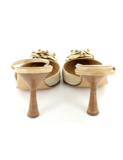 Escarpins CHANEL en cuir beige T 36,5 