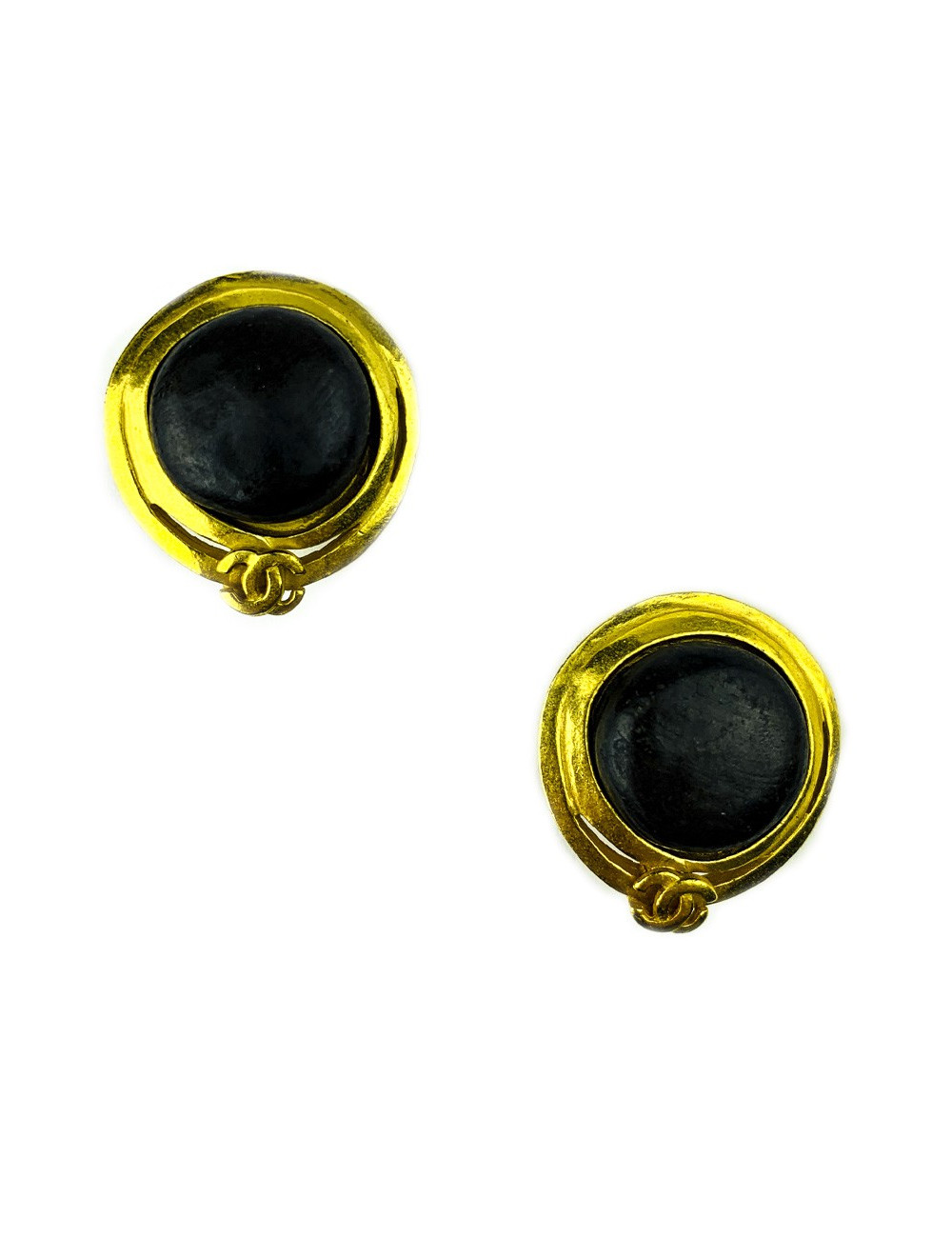 CHANEL vintage ebony circular clip-on earrings