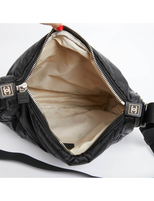 Sac besace CHANEL noir