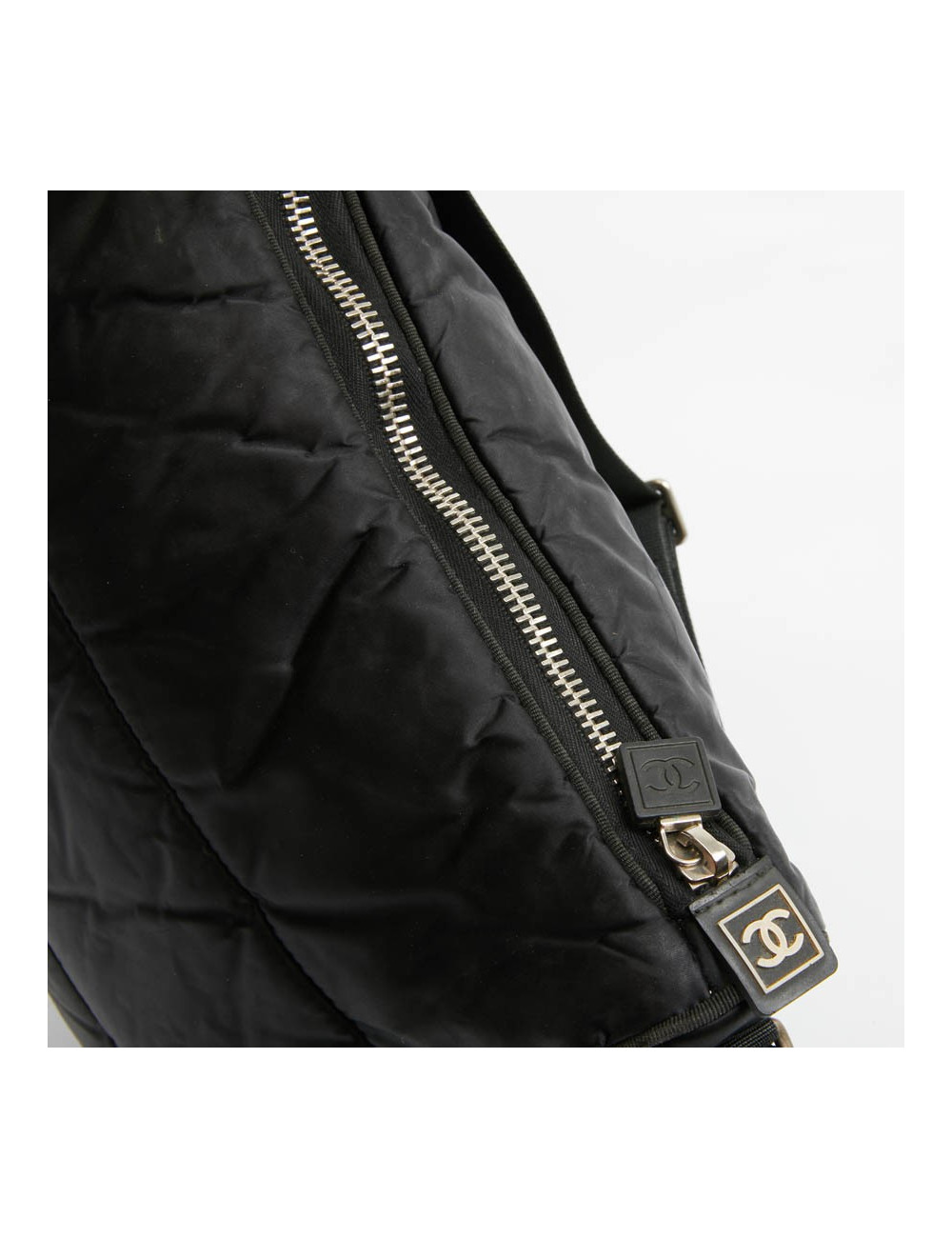 Sac besace CHANEL noir