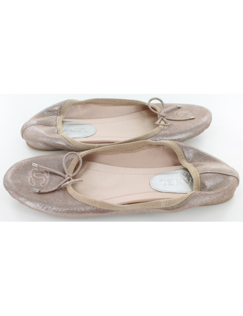 Ballerines CHANEL en toile métalisée rose T 37