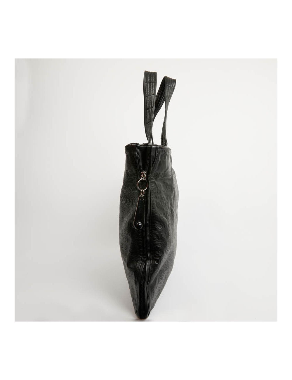 Cabas CHANEL cuir embossé noir