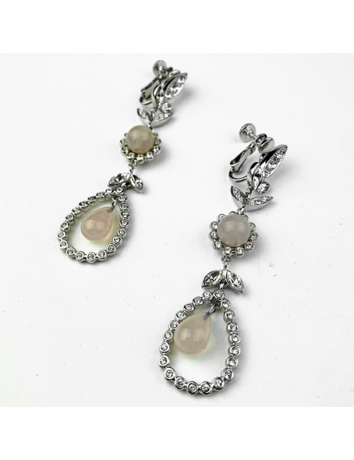 Boucles d'oreille Clous DIOR pendantes 