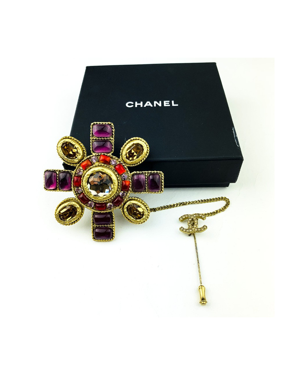 CHANEL Chatelaine croix