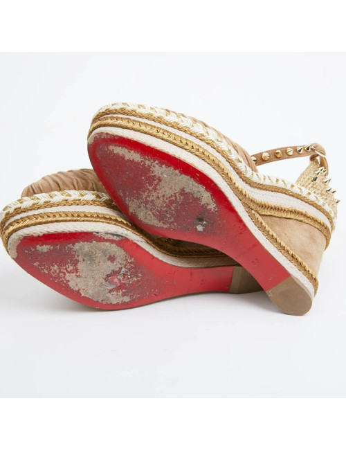 Sandales compensées LOUBOUTIN beiges et dorées 
