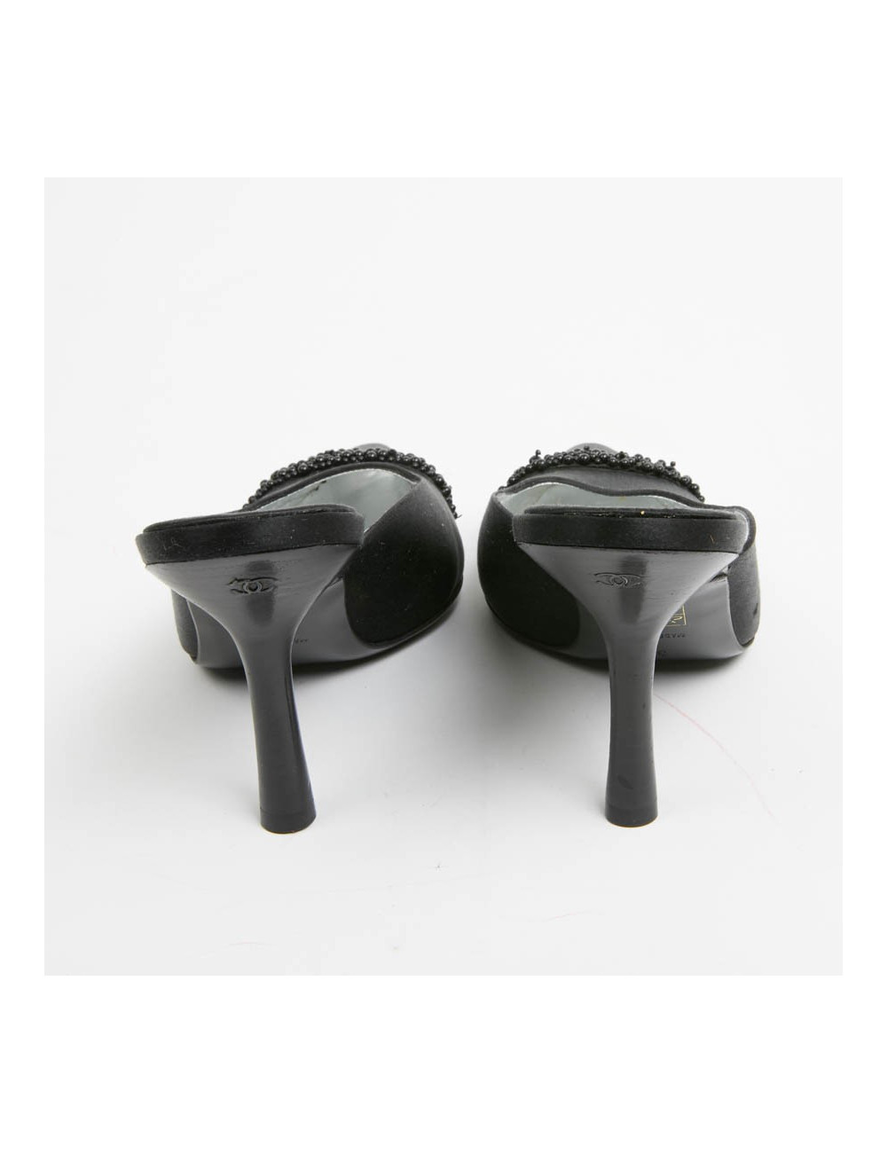 Sandales CHANEL T39 neuves noires bout perles