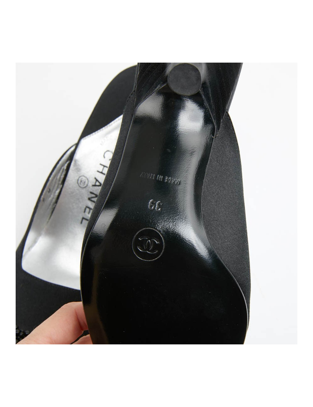 Sandales CHANEL T39 neuves noires bout perles