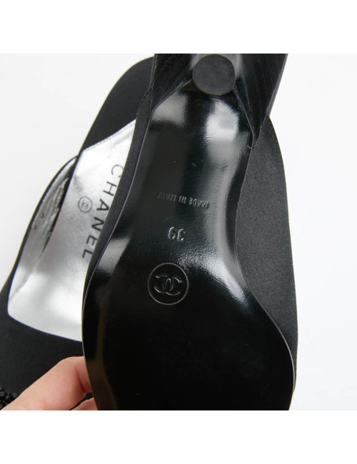 Sandales CHANEL T39 neuves noires bout perles