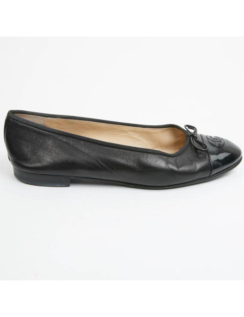 Ballerines T 40,5 CHANEL cuir noir