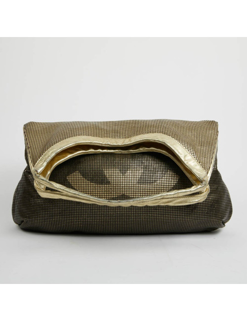 Sac CHANEL cuir perforé doré 