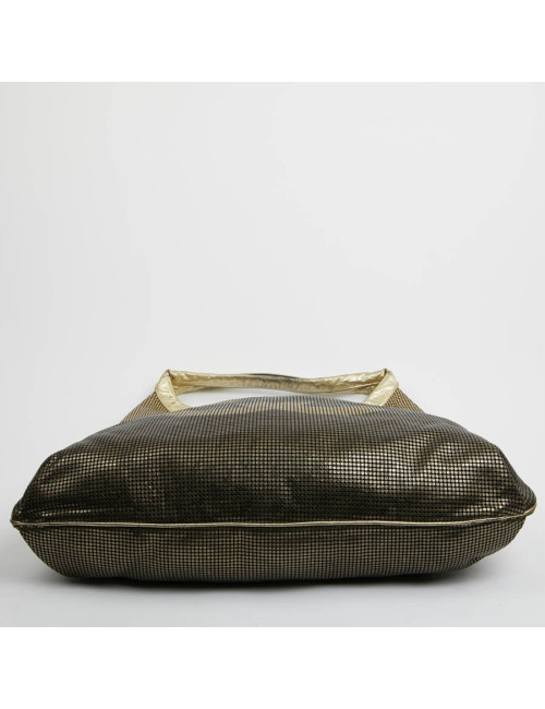 Sac CHANEL cuir perforé doré 