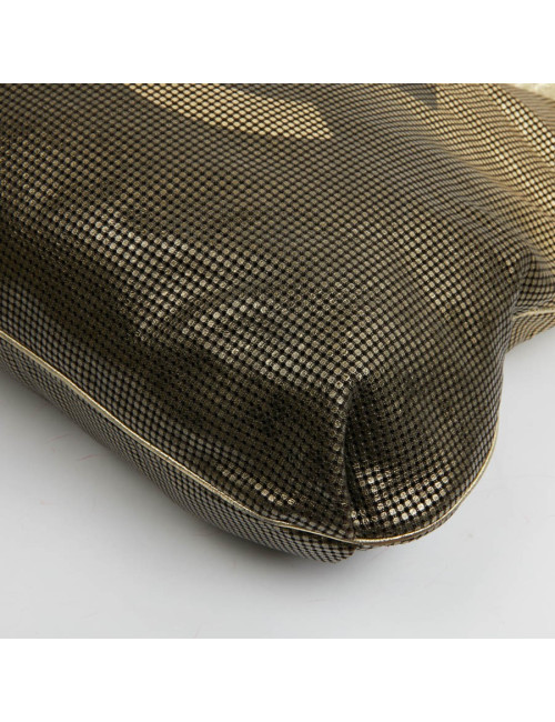 Sac CHANEL cuir perforé doré 