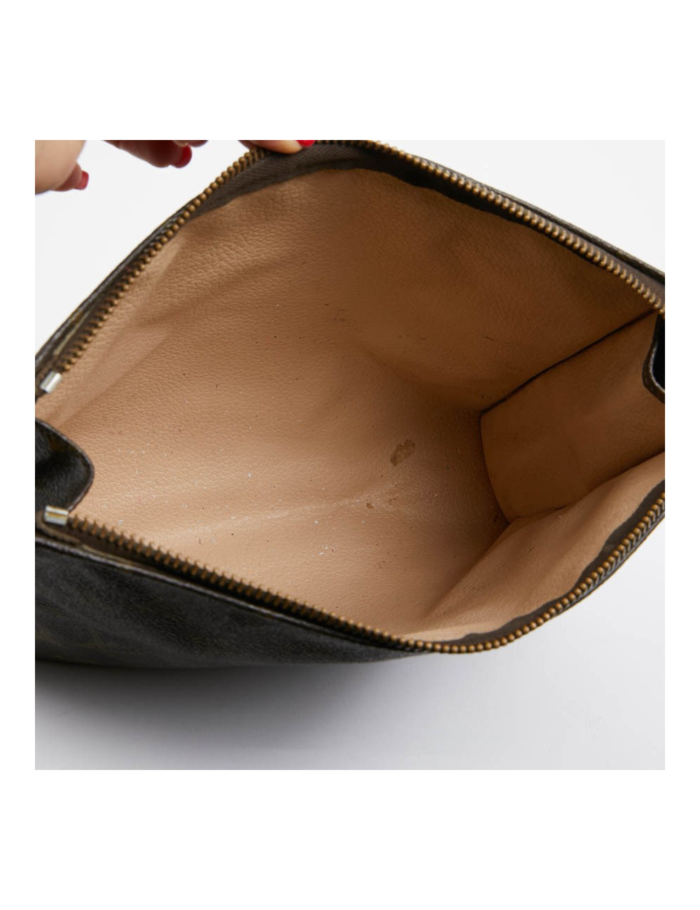 Trousse de toilette LOUIS VUITTON 