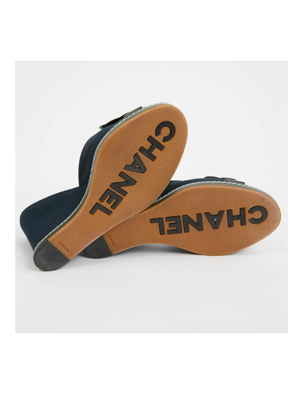 Sandales CHANEL T40 toile bleu et camelia noir 