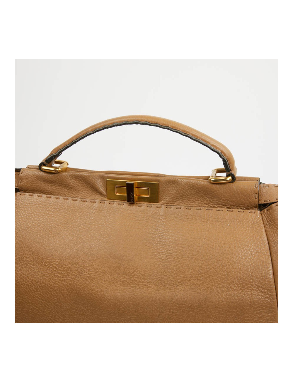 Peekaboo FENDI GM cuir grainé gold