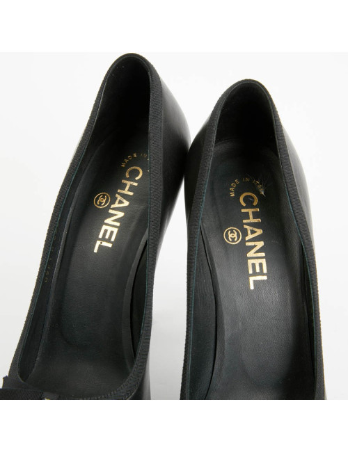 Escarpins CHANEL noir T39.5 bout ouvert