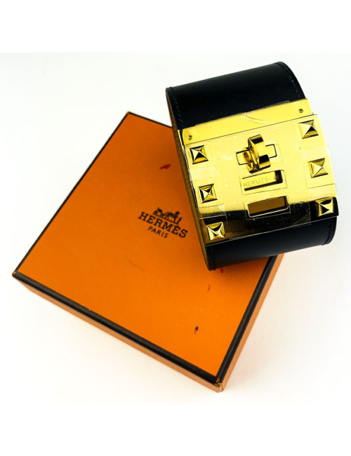 Bracelet Extrême HERMES cuir noir mat et accastillage doré