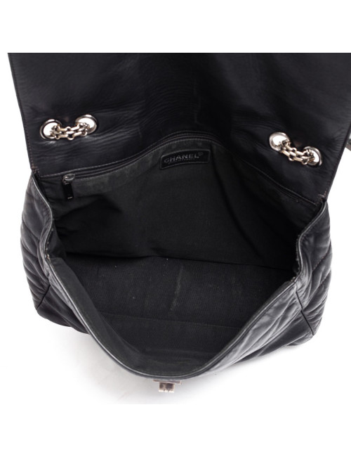 CHANEL sac en cuir souple noir