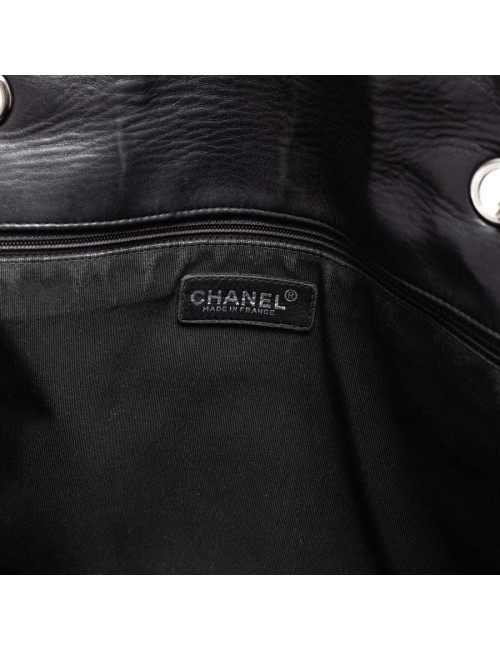 CHANEL sac en cuir souple noir