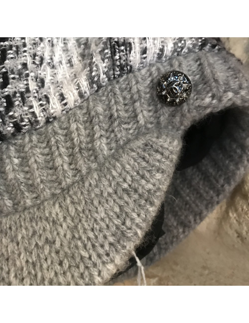 Casquette CHANEL T 57 cachemire,et laine