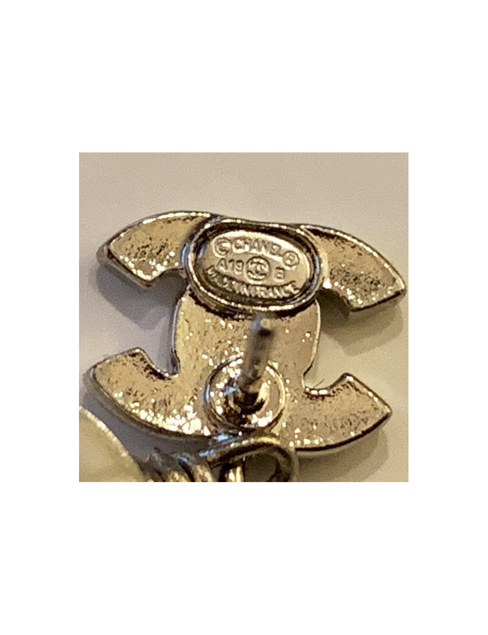  CHANEL CC earring studs in rhinestone and pearl