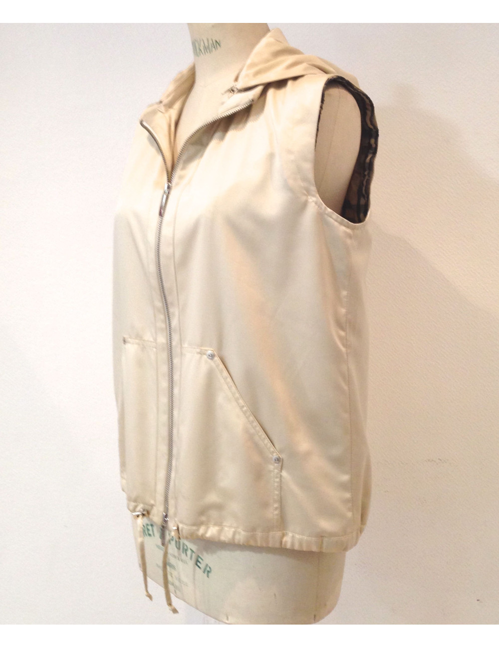 Veste BURBERRY  T 40 FR sans manches 