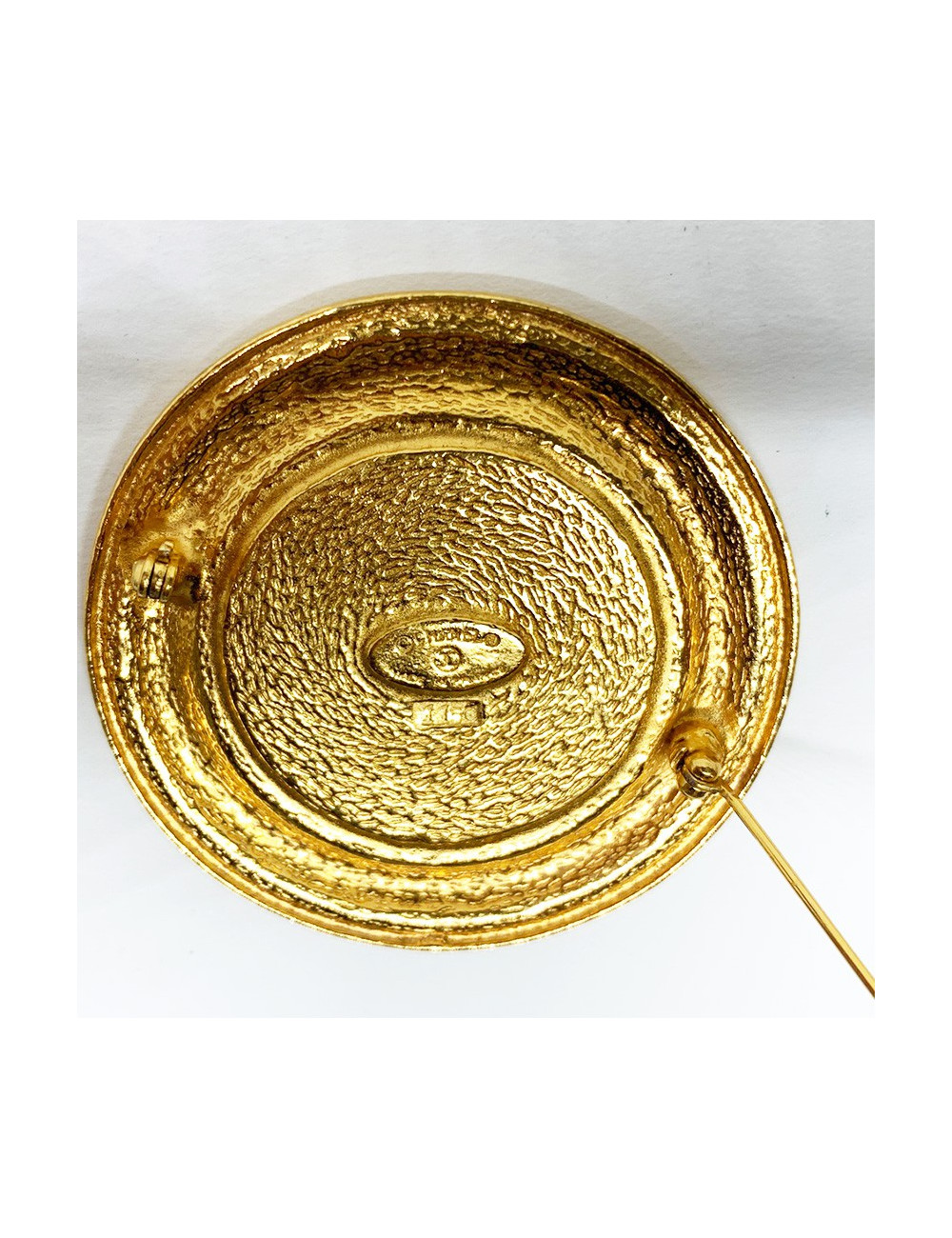 CHANEL Broche Vintage "31 Rue Cambon Paris"